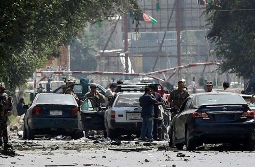 Blast in Kabul अफगानिस्तान की राजधानी में भयंकर बम ब्लास्ट, तालिबान ने ली हमले की जिम्मेदारी