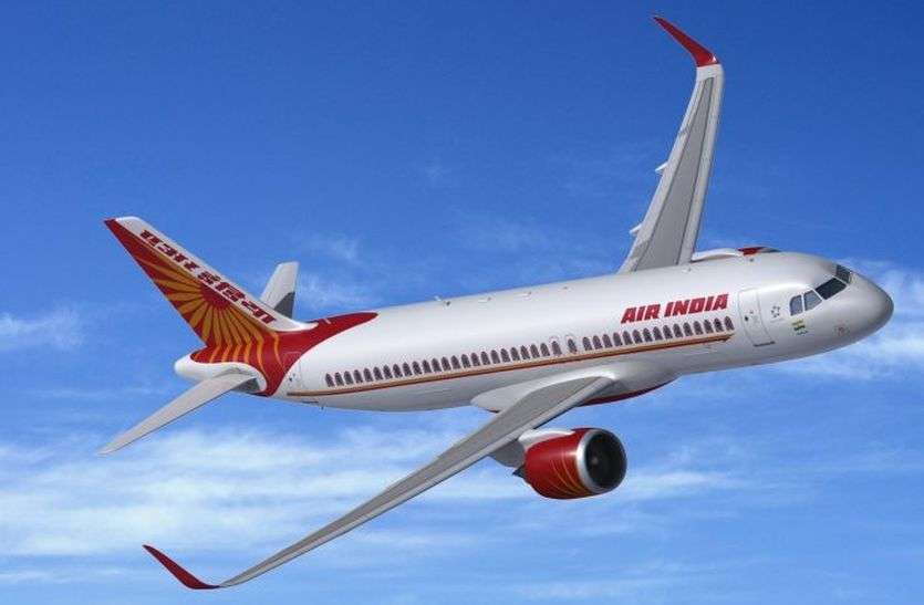 मुंबई में बरसात के कारण 5 घण्टे देरी से आई फ्लाइट मुंबई में बरसात के कारण 5 घण्टे देरी से आई फ्लाइट