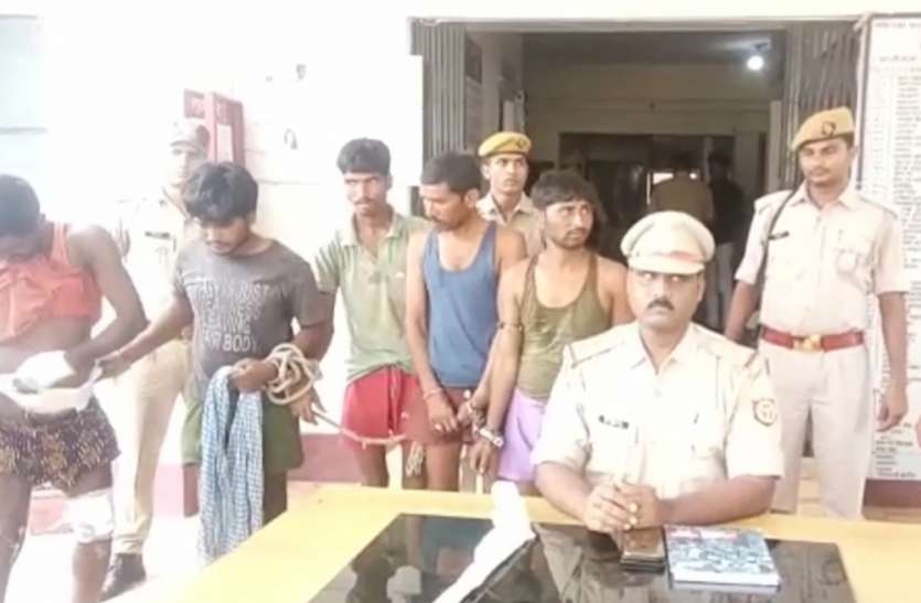 Mahoba crime पुलिस ने अंतर्राज्यीय चोर के गिरोह के पांच बदमाशों को दबोचा, लूट की वारदत को दे रहे थे अंजाम