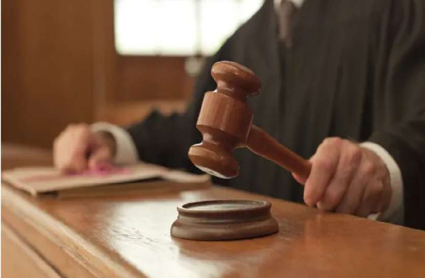 High Court decisions बड़ा फैसला! यूपी के इन नेताओं के खिलाफ अब हाईकोर्ट में नहीं, इस कोर्ट में चलेगा मुकदमा