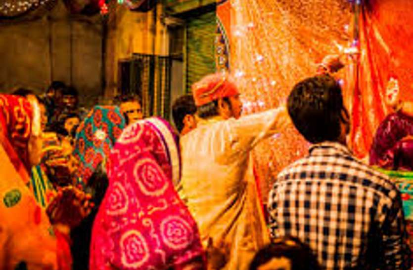 Ganesh Pandal Story गणेश पंडाल में कर रहे थे यह काम, चार नाबालिग सहित 9 गिरफ्तार