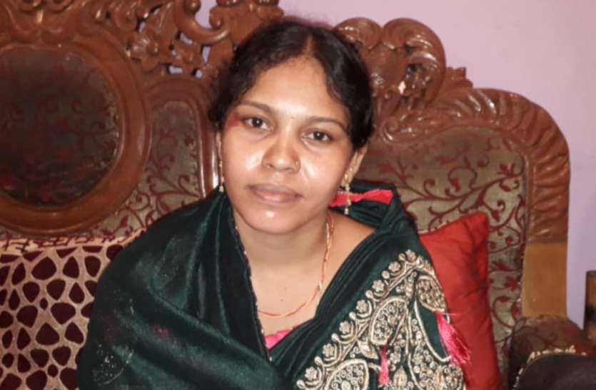 श्यामगिरी की मिट्टी से तिलक कर ओजस्वी पति के अधूरे सपने को पूरा करने, करेंगी चुनावी प्रचार का आगाज़ श्यामगिरी की मिट्टी से तिलक कर ओजस्वी पति के अधूरे सपने को पूरा करने, करेंगी चुनावी प्रचार का आगाज़