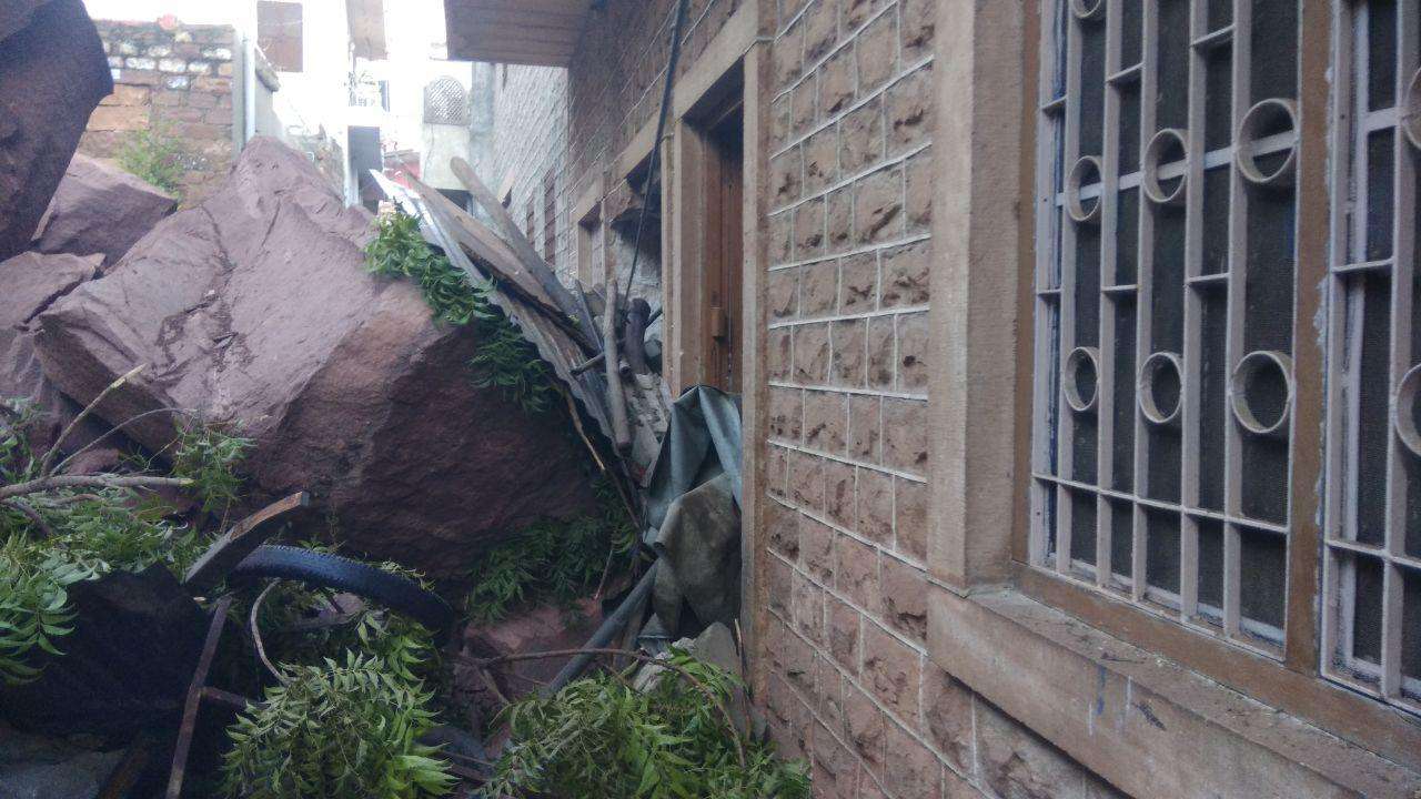 illegal construction nearby hills of jodhpur are becoming dangerous