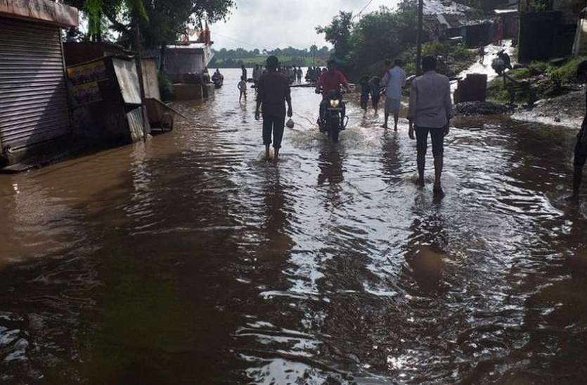 river वर्षों बाद भोलेनाथ का अभिषेक करने मंदिर की दहलीज तक पहुंची ये नदी