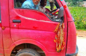 School driver did dirty act with innocence स्कूल वाहन चालक ने की मासूम के साथ गंदी हरकत