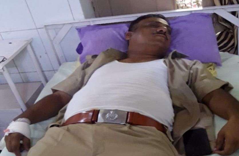दूसरों की गलती पर पिटी भीलवाडा पुलिस... आखिर क्या हुए ऐसा दूसरों की गलती पर पिटी भीलवाडा पुलिस... आखिर क्या हुए ऐसा