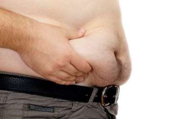 10 effective ayurvedic home remedies for reducing belly fat बढ़ी हुई तोंद हो जाएगी चुटकियों में गायब, ये 10 आयुर्वेदिक नुस्खे हो सकते हैं कारगर
