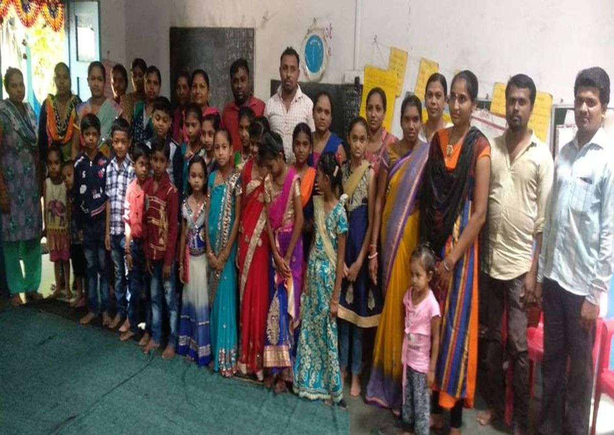Teacher's day News: केक काटकर मनाया शिक्षक दिवस