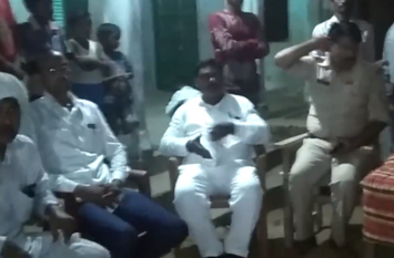 Police ne premi jode ka karaya nikah प्रेमी जोड़ा घर से हुआ फरार, पुलिस ने बरामद कर कराया निकाह