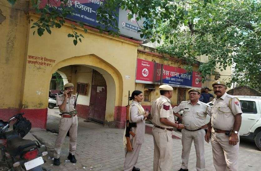 अलवर के बहरोड़ थाने में घुसे बFiring In Behror Police Station Alwar Prisoner Fled After Firingदमाशों ने एके-47 से किया ताबड़तोड़ फायर, लॉकअप का ताला तोडकऱ अपने साथी को छुड़ाकर हुए फरार