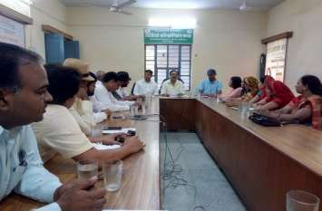 Motion passed by voice vote after discussion मामूली चर्चा के बाद ध्वनि मत से प्रस्ताव पारित