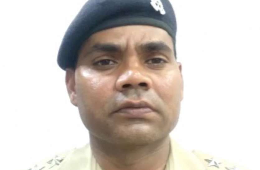 बीजेपी नेता पर बदमाशों ने की फायरिंग ,अपराधियों में नहीं है पुलिस का डर बीजेपी नेता पर बदमाशों ने की फायरिंग,अपराधियों में नहीं है पुलिस का डर