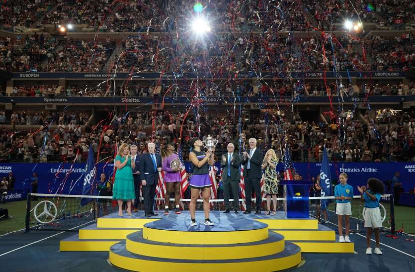 us_open-women-bianca_wins.jpg दिग्गज सेरेना को हराकर 19 साल की एंड्रिस्कू ने जीता यूएस ओपन का खिताब