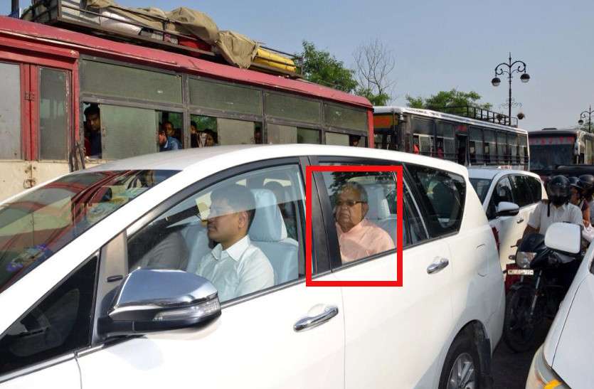 Kalraj Mishra, New Governor of Rajasthan in road traffic Kalraj Mishra: न राजभवन वाहन- न सिक्योरिटी, आम आदमी की तरह 'लाल बत्ती' पर रुके