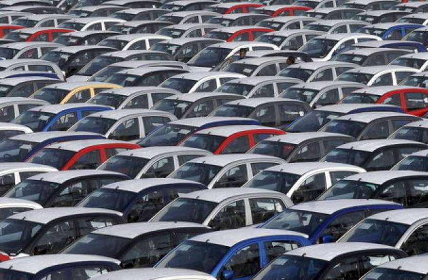 auto_sector.jpeg अगस्त में लगातार 10वें महीने में यात्री वाहनों की बिक्री 32 फीसदी की कटौती