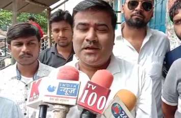 Contractor association demand 1Crore compansatio for awdhesh family वाराणसी में गोली मारकर सुसाइड करने वाले ठेकेदार के परिवार को एक करोड़ देने की मांग