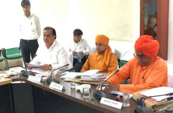 सांसद जौनापुरिया ने निवाई व चौथ का बरवाड़ा में एक्सप्रेस ट्रेनों के ठहराव की उठाई मांग सांसद जौनापुरिया ने निवाई व चौथ का बरवाड़ा में एक्सप्रेस ट्रेनों के ठहराव की उठाई मांग