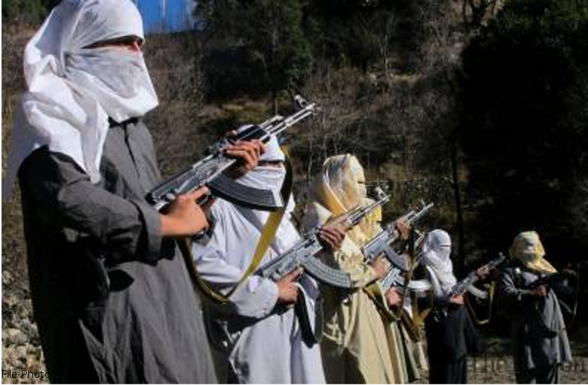 Jammu Kashmir News लश्कर-ए-तैयबा की घाटी को दहलाने की साजिश, सोपोर से 8 आतंकी गिरफ्तार