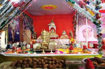 Lord Jayendra was anointed on the festival of observance दश लक्षण पर्व के आठवें दिन बताया त्याग करने के महत्व