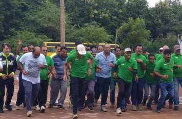 Photo Gallery: Marathon organized to keep the environment green Photo Galleryपर्यावरण को हरा भरा और स्वच्छ रखने के उद्देश्य मैराथान का आयोजन