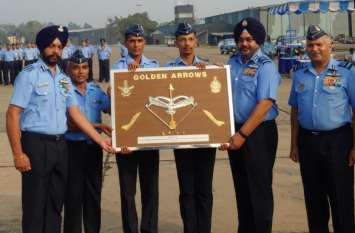 BS Dhanoa led IAF NO 17 Golden Arrows Squadron to get Rafale IAF चीफ बीएस धनोआ ने फिर शुरू किया 'गोल्डेन एरोज', 17 स्क्वैड्रन को सबसे पहले मिलेंगे रफाल