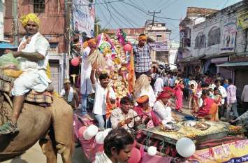 visarjan yaatra mein aisee chhaaya shraddha विसर्जन यात्रा में ऐसा छाया श्रद्धा का उल्लास
