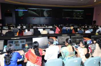 Chandrayaan 2: Isro Scientist Faced pay cuts चंद्रयान 2 के कारण दुनियाभर में ISRO की चर्चा, अब वहां कटी सैलरी तो लोगों ने दिया ऐसा जवाब