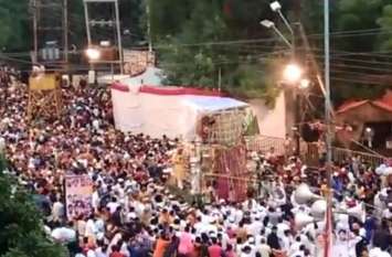 moharram: tajiya arrived at karbala maidan VIDEO : या हुसैन की गूंज के साथ कर्बला पहुंचे ताजिए