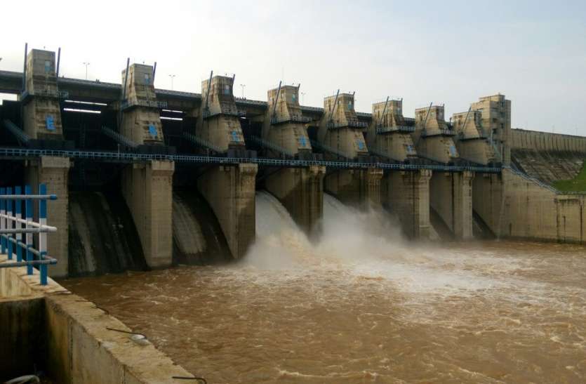 machagora dem सावन की झड़ी में भी प्यासे 130 से अधिक जलाशय