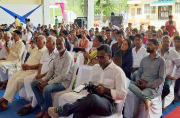 91 talents honored at the ceremony प्रतिभाओं का सम्मान करने से आगे बढऩे की मिलती है प्रेरणा -शुक्ला