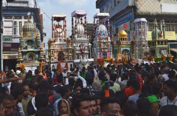 Procession of Tazias taken out with weeds tunes मातमी धुनों के साथ निकाला ताजियों का जुलूस