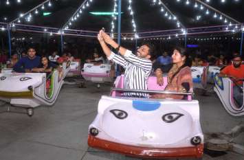 Mega Trade Fair in sriganganagar श्रीगंगानगर.... मेगा ट्रेड फेयर में बिखरे