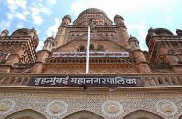 BMC: Bigger clearance to avoid election code of conduct बीएमसी: चुनाव आचार संहिता से बचने के लिए धड़ाधड़ मंजूरी
