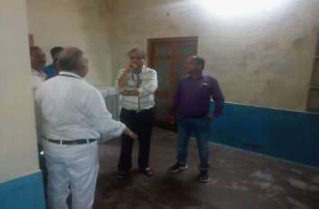 Shift health center to safe place in bhilwara स्वास्थ्य केंद्र को सुरक्षित स्थान पर किया शिफ्ट