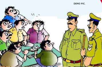 Police arrest siege gamblers महानदी तट पर टेंट लगाकर ताशपत्ती पर लगा रहे थे दांव