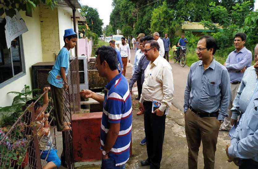 बीएसपी क्वॉर्टर में ऐसा क्या हुआ कि कलक्टर को दरवाजा खटखटाना पड़ा बीएसपी क्वॉर्टर में ऐसा क्या हुआ कि कलक्टर को दरवाजा खटखटाना पड़ा