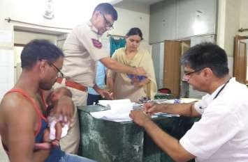 25 days after birth, little child was left to die, saved life जन्म के 25 दिन बाद नन्ही जान को मरने के लिए छोड़ा, बचा ली जान