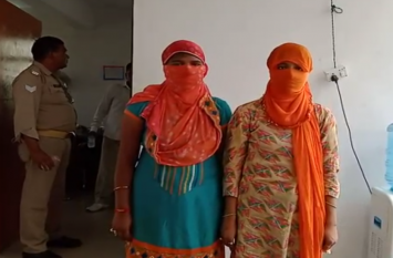 step father raped with 2 daughters police arrested accused in hapur सौतेले पिता ने दो बेटियों संग सालों तक की दरिंदगी, शादी होने पर पति को सुनाई आपबीती और फिर...