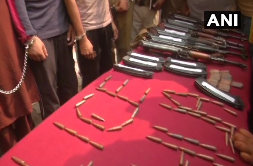 जैश के 3 आतंकी पकड़े, हथियारों से भरे ट्रक से जा रहे थे कश्मीर
