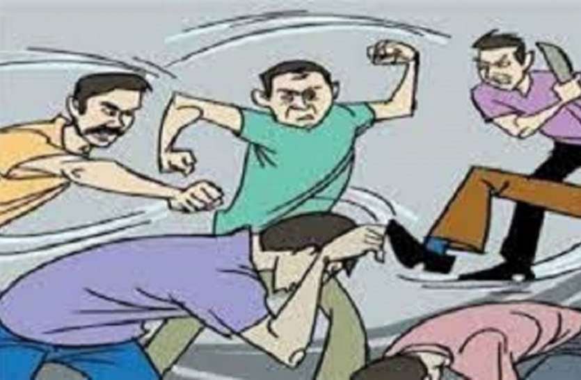 बंगाल में मॉब लिंचिंग: बेरहमी से पीट-पीट कर युवक की हत्या बंगाल में मॉब लिंचिंग: बेरहमी से पीट-पीट कर युवक की हत्या