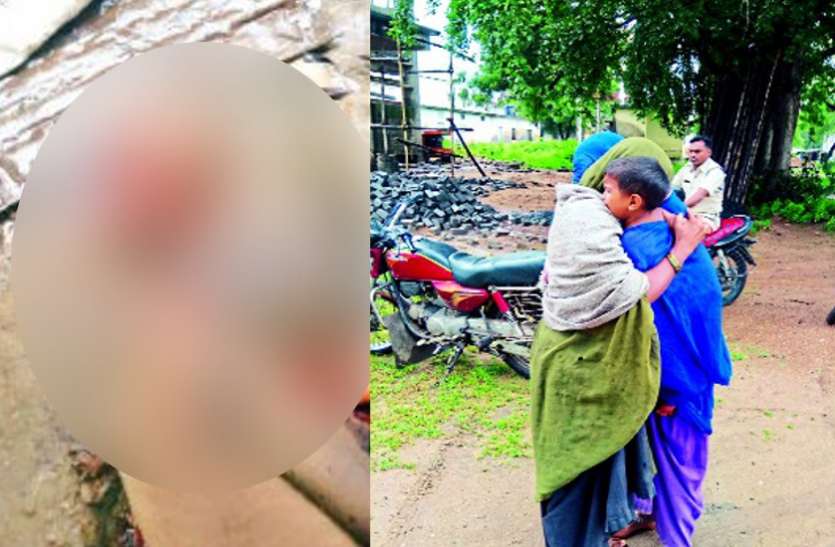 Triple Murder : बेटे को मारी गोली, पिता आए तो धड़ से अलग कर दी उनकी गर्दन, मां की भी हत्या Triple Murder : बेटे को मारी गोली, पिता आए तो धड़ से अलग कर दी उनकी गर्दन, मां की भी हत्या