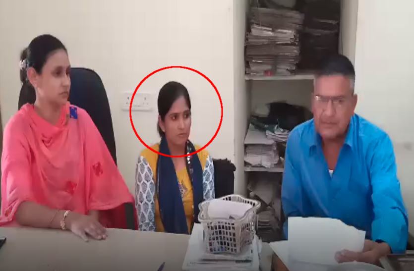 Bribe case सरकारी विभाग की महिला की शर्मनाक करतूत आई सामने, ACB ने रिश्वत लेते रंगे हाथों पकड़ा