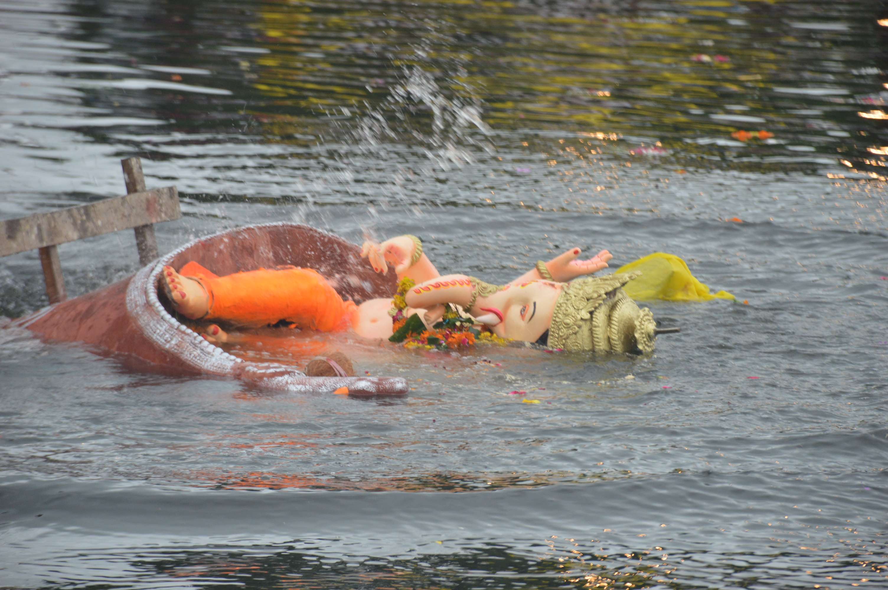 12_dam_207.jpg