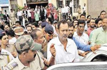 maha politics : udaynraje left ncp maha politics: ये लो शिवाजी महाराज के पड़पोते ने भी छोड़ी दी एनसीपी