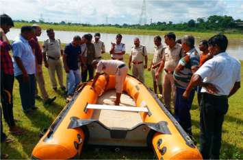 2 youth died Ganesh immersion accident in singrauli मयार नदी में रेस्क्यू कर पुलिस ने गोताखोरों की मदद से बरामद किया शव, गणेश विसर्जन करते समय डूब गए थे दो दोस्त