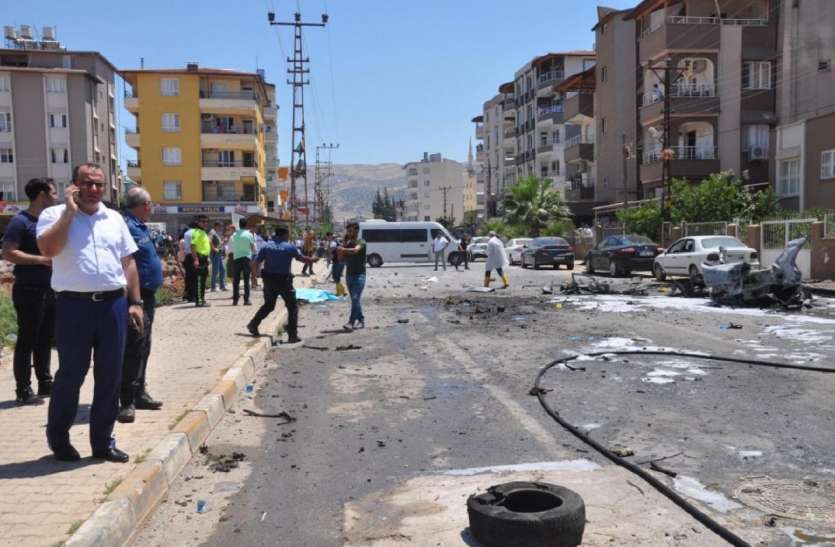 Turkey Blast तुर्की में भयंकर ब्लास्ट में सात की मौत, आतंकियों ने सड़क पर लगाया था विस्फोटक