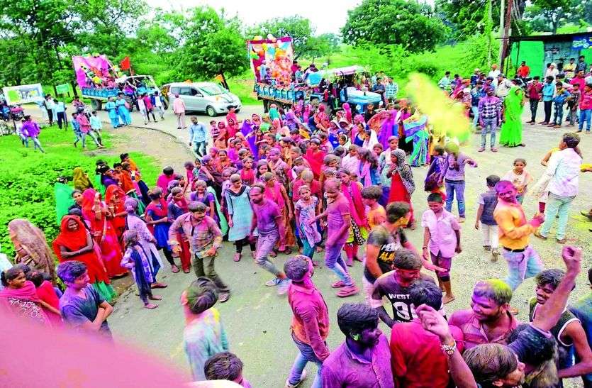 गणपति बप्पा मोर्या, अगले बरस तू जल्दी आ