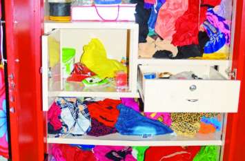 Cash and jewellery stolen from a house in banswara प्लॉट खरीदने के लिए ढाई लाख रुपए का कर्जा लिया, रात में चोरों ने घर पर बोला धावा और उड़ा ले गए नकदी और जेवरात