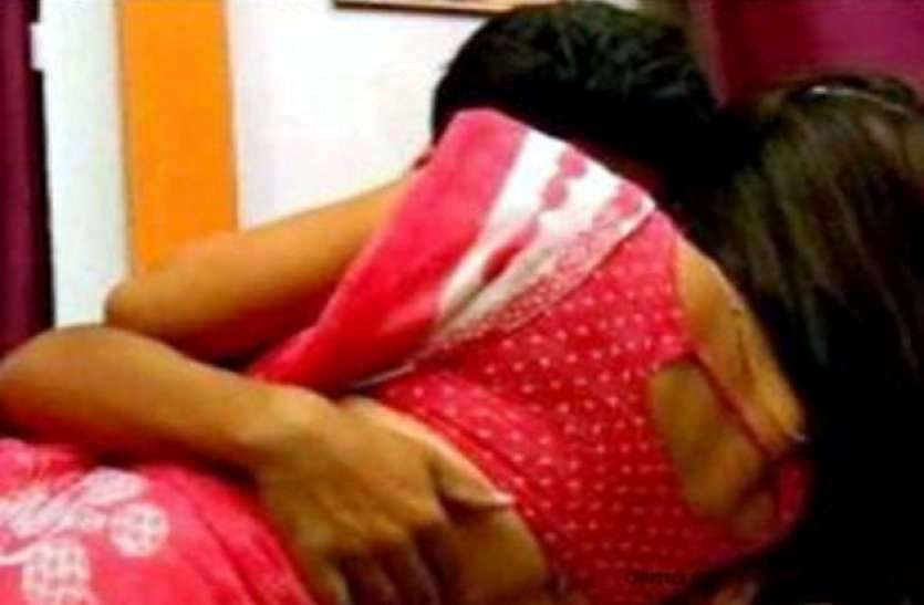 पत्नी से गैर मर्द का बात करना पति को गुजरा नागवार, मौका मिलते ही खौफनाक वारदात को दे दिया अंजाम पत्नी से गैर मर्द का बात करना पति को गुजरा नागवार, मौका मिलते ही खौफनाक वारदात को दे दिया अंजाम