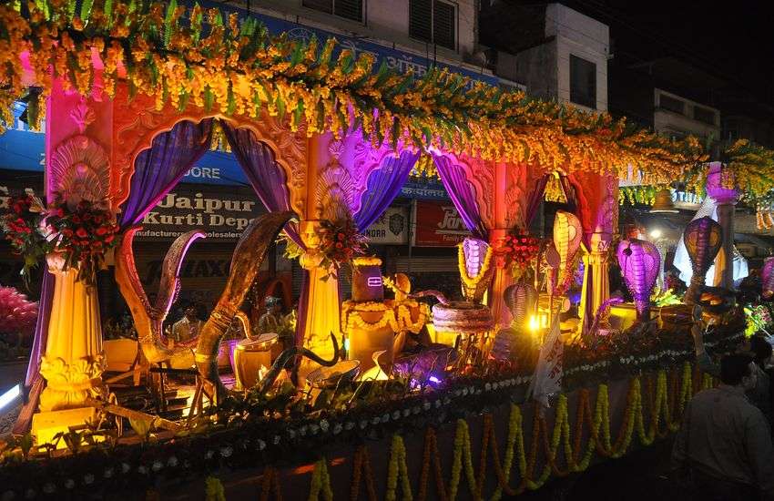 अनंत चतुर्दशी : इंदौरियों के आगे नतमस्तक इंद्रदेव